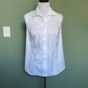 Chico’s No Iron sleeve less shirt!